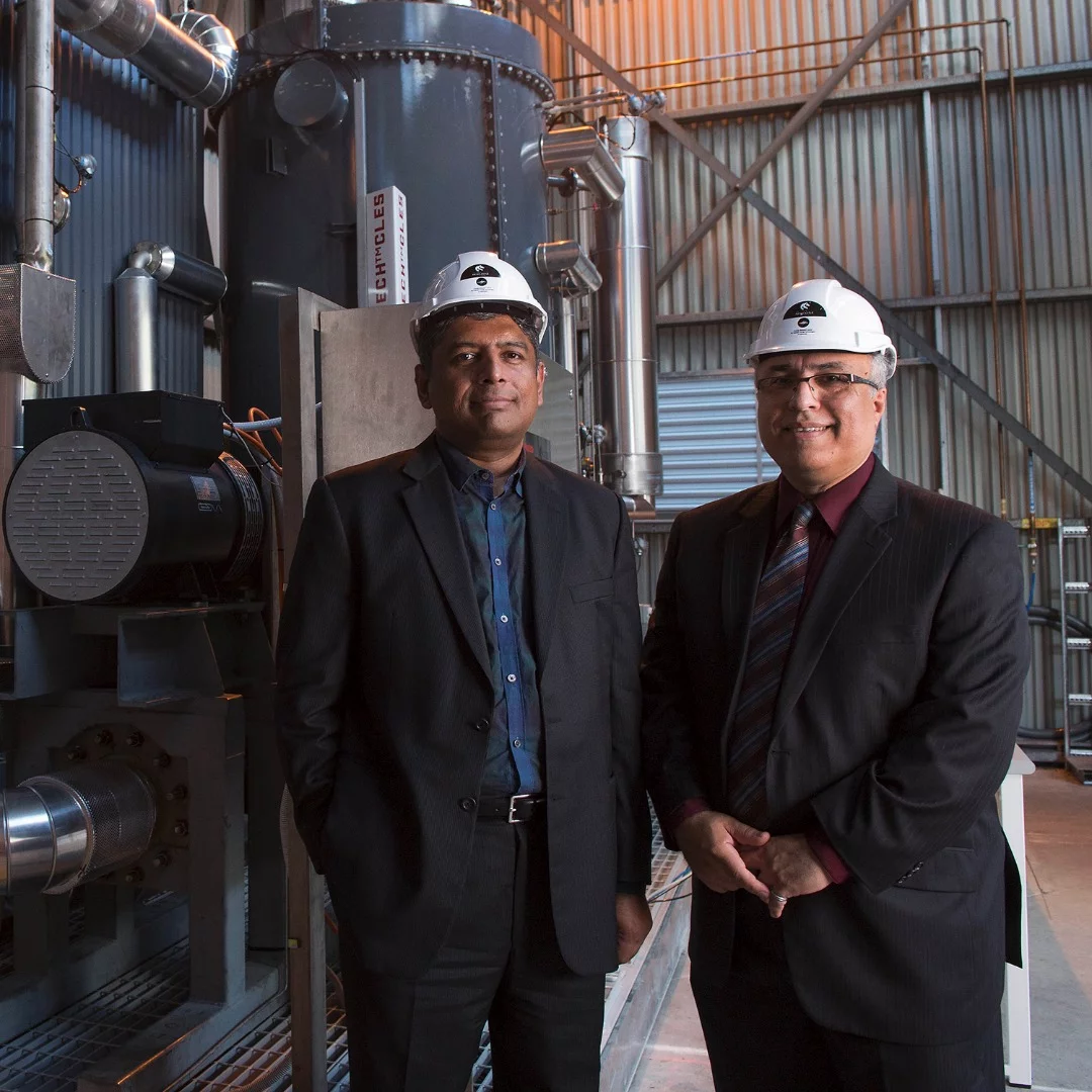 Dr Rajesh Nellore (left), CEO of Infratech Industries, and Behdad Moghtaderi (right), Professor at the University of Newcastle