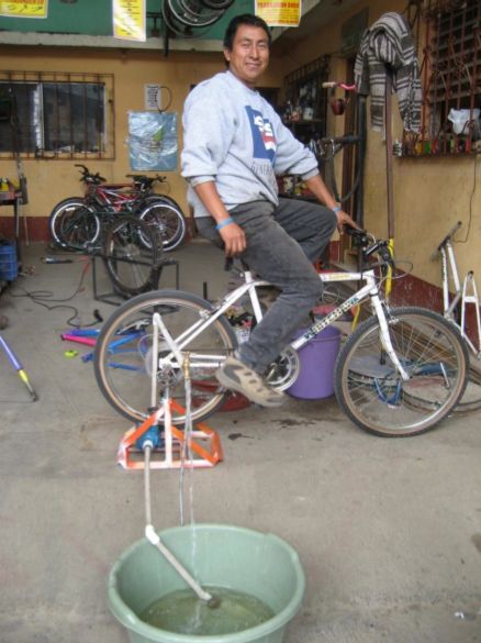Jon Leary's mobile bicycle-powered pump in action