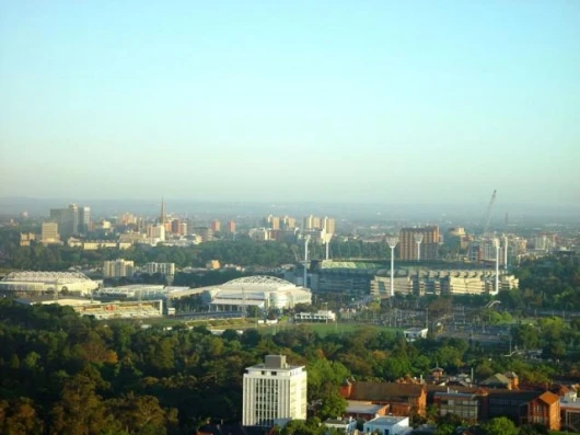 Melbourne will host the 2006 Commonwealth Games and the sporting facilities are currently the best in the world