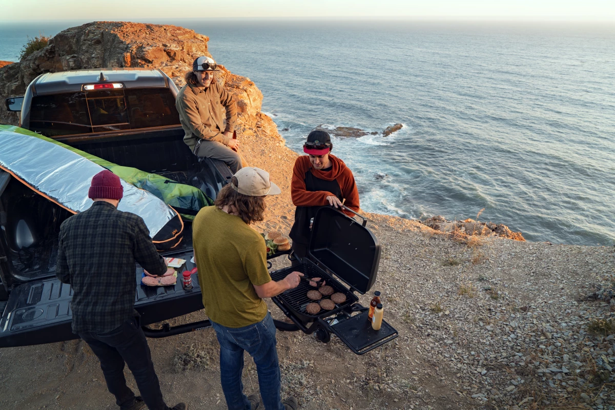 HitchFire wagers that surfers, bikers, skiers and other outdoor enthusiasts might love the idea of fast, accessible after-activity grilling