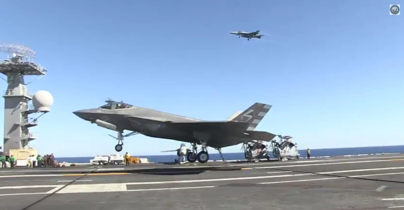 The F-35C making its first carrier landing (Image: US Navy)