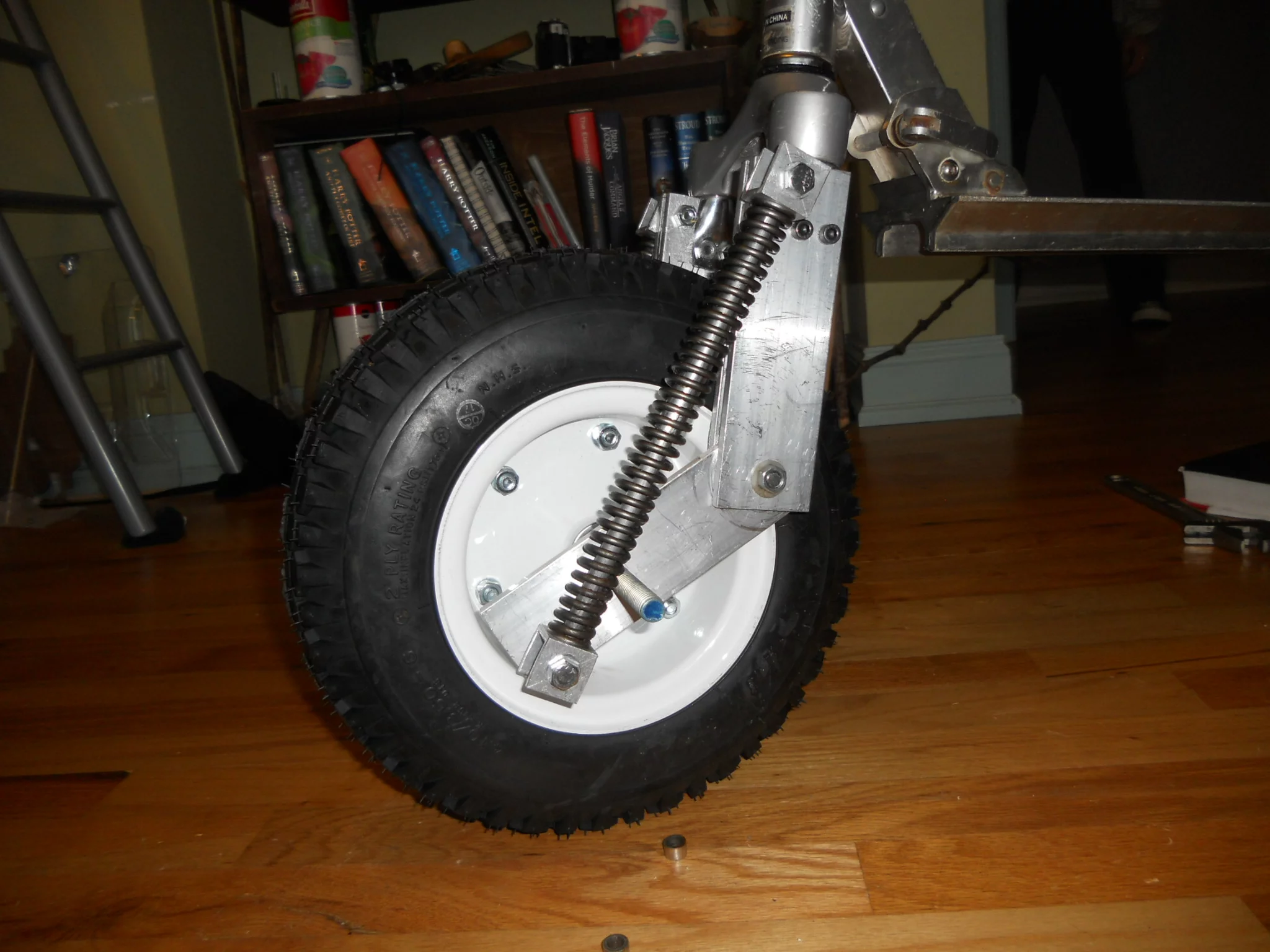 Side view of the front shocks