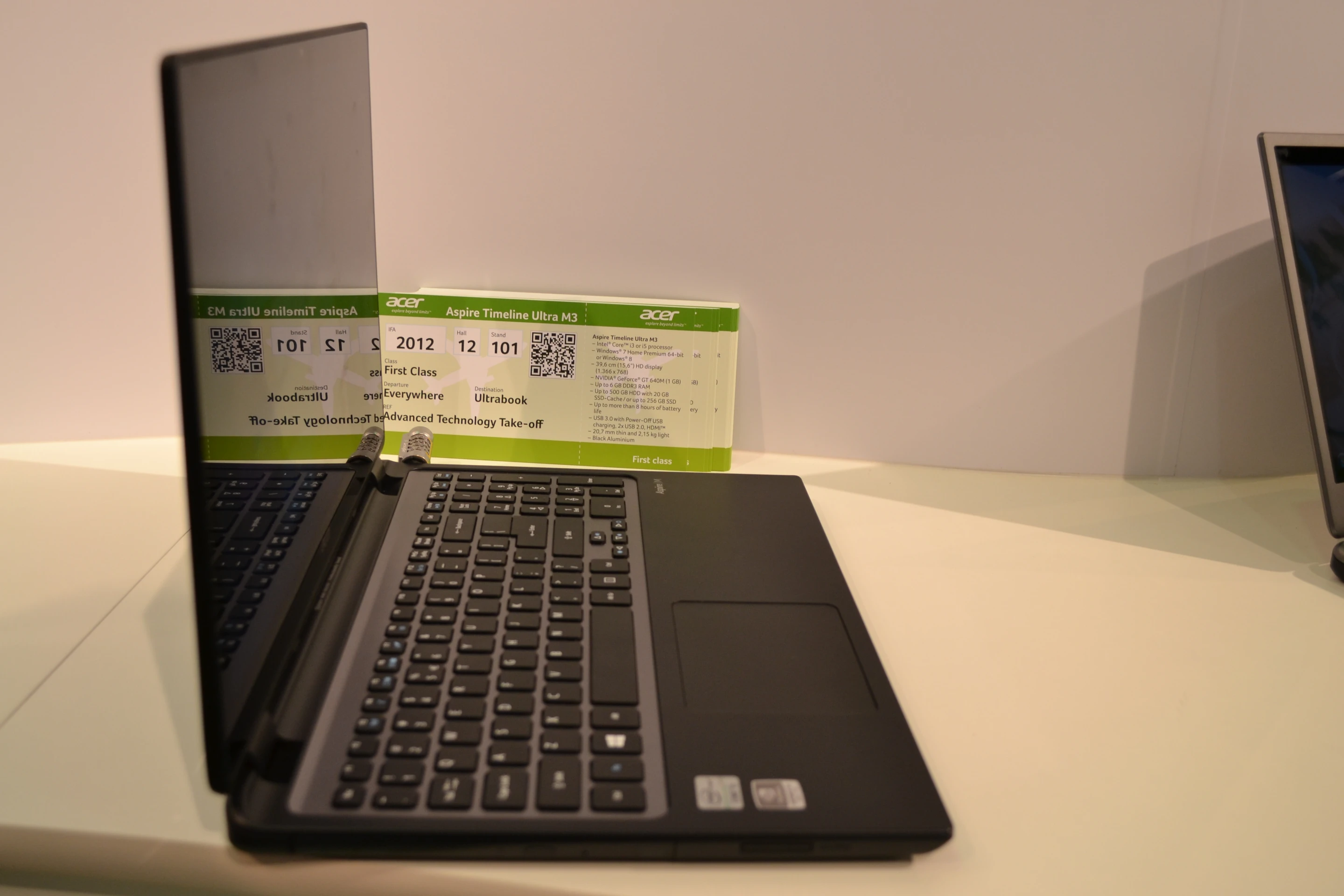 The 22-mm slim, 2.3 kg Windows 8-ready Ultrabook includes Acer's Green Instant-On to reactivate the ultrabook from sleep in just 1.5 seconds, and Instant Connect will get you back online in 2.5 seconds