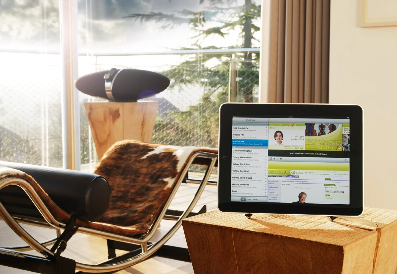 The Zeppelin Air can bring online content to life with powerful audio