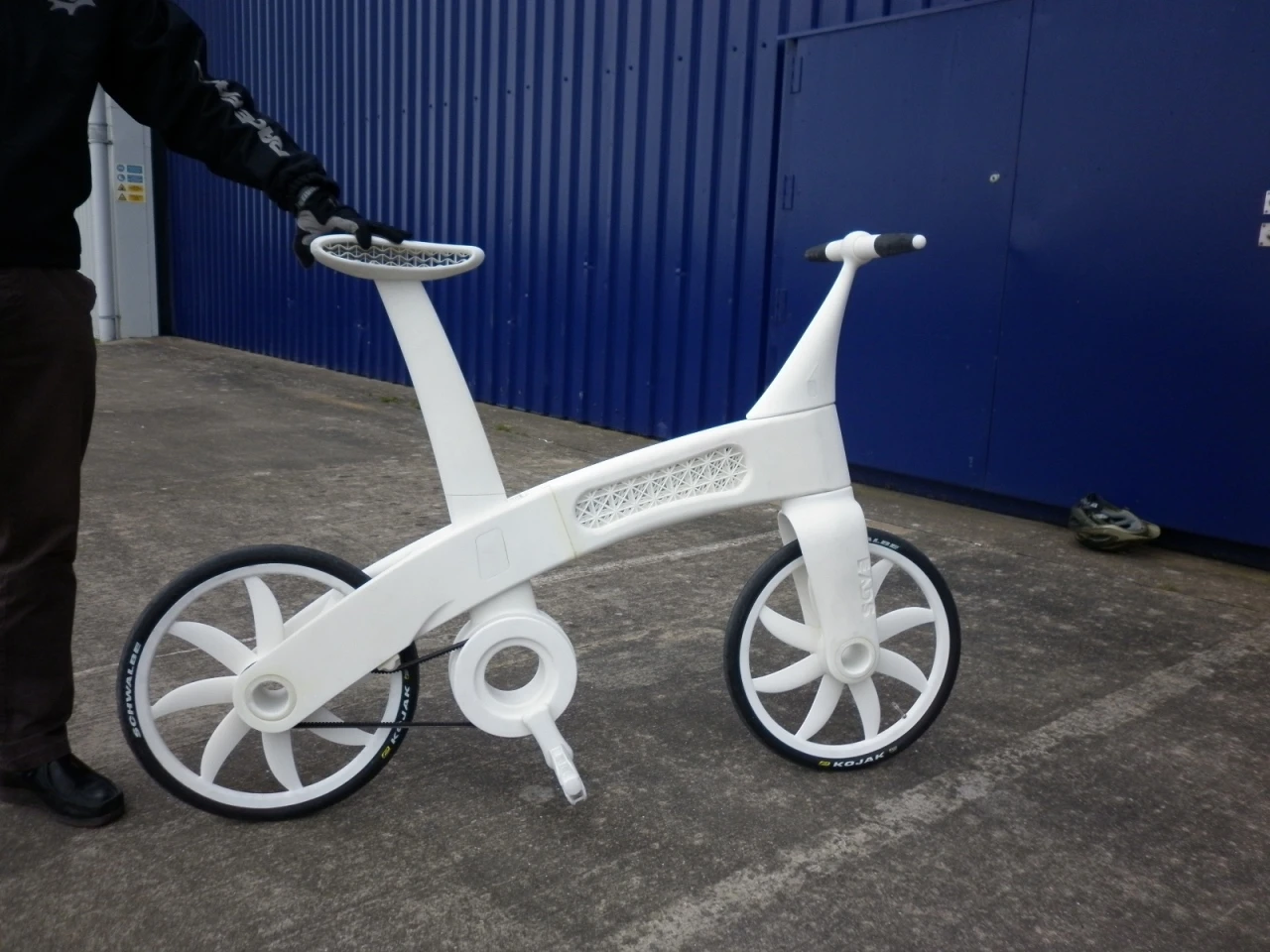 Engineers from the Bristol wing of the European Aeronautic Defence and Space Company (EADS) have announced the development of the first bicycle using Additive Layer Manufacturing (ALM) technology