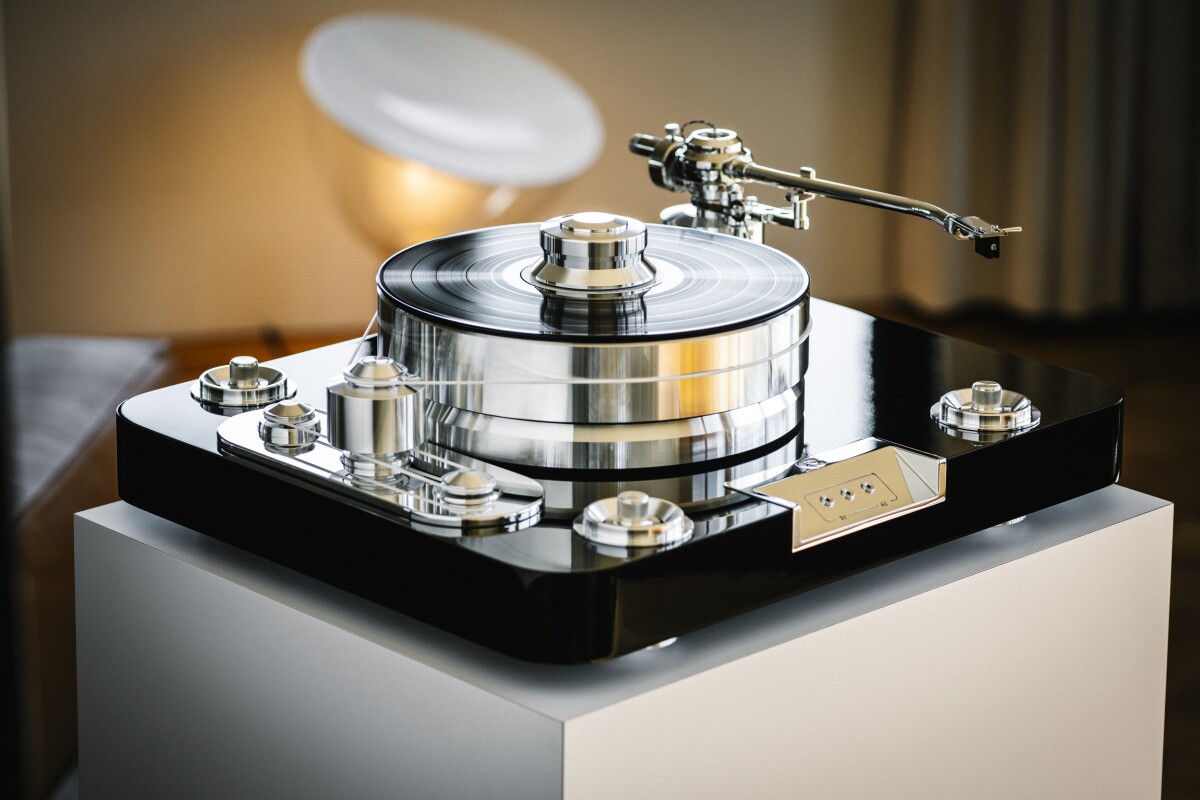 $15k turntable explores the higher end of vinyl playback