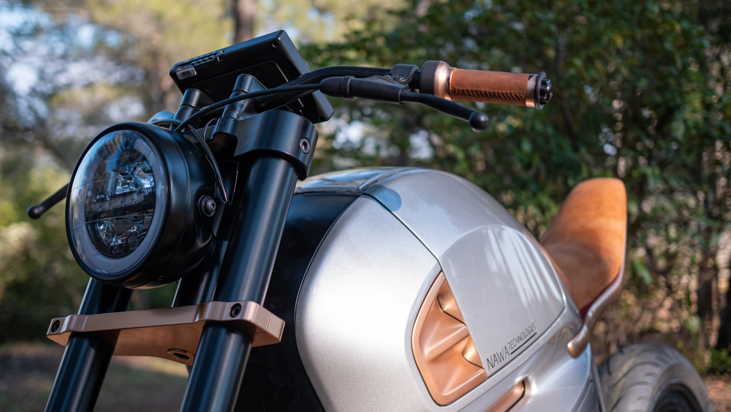 The non-functional CES concept bike made enough of a splash that Nawa has decided to build this thing for real, showcasing the potential of its ultracapacitor systems in the EV world