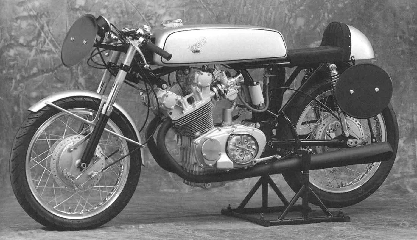 Once the most expensive Japanese bikes ever sold, this Honda 1962-63 CR72 250cc production race bike fetched $180,000 at Mid_America's 2009 Las Vegas auction. Rumours suggest this example went home to Japan after the sale.