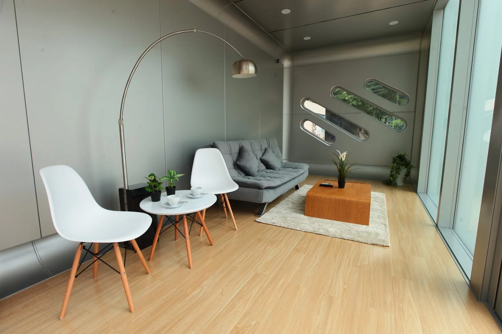 The Alpod's aluminum cavity walls accommodate air conditioning, power and lighting infrastructure