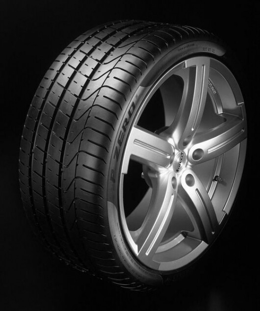 new 370 km h ultra high performance pirelli pzero ultra high performance pirelli pzero