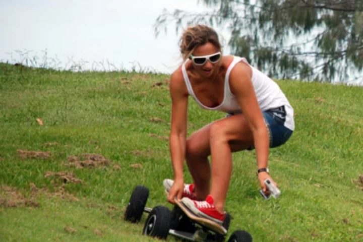 Fiik handles downhill, off road