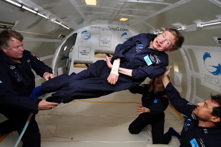 Stephen Hawking aboard a modified Boeing 727 of the Zero Gravity Corp in 2007