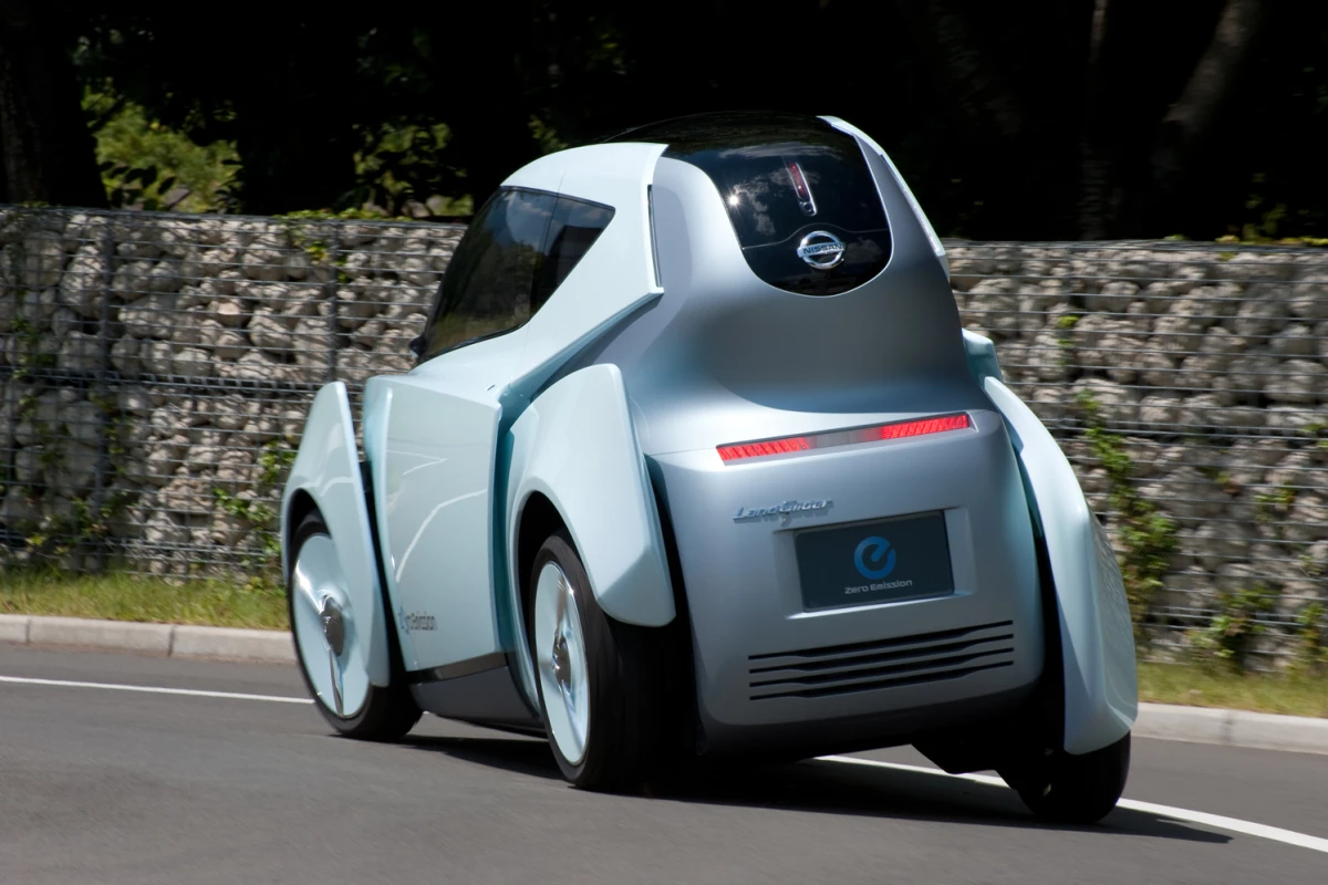 Nissan's LandGlider
