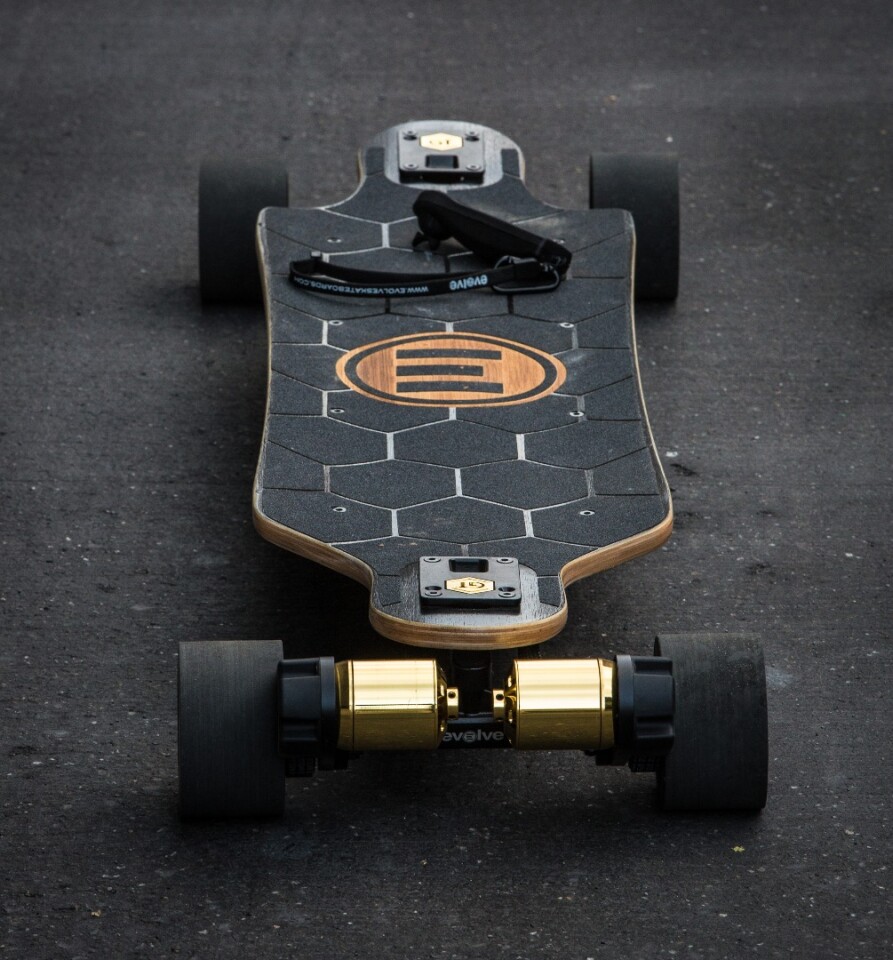 Review Evolve Bamboo GTX hits the electric skateboard sweetspot
