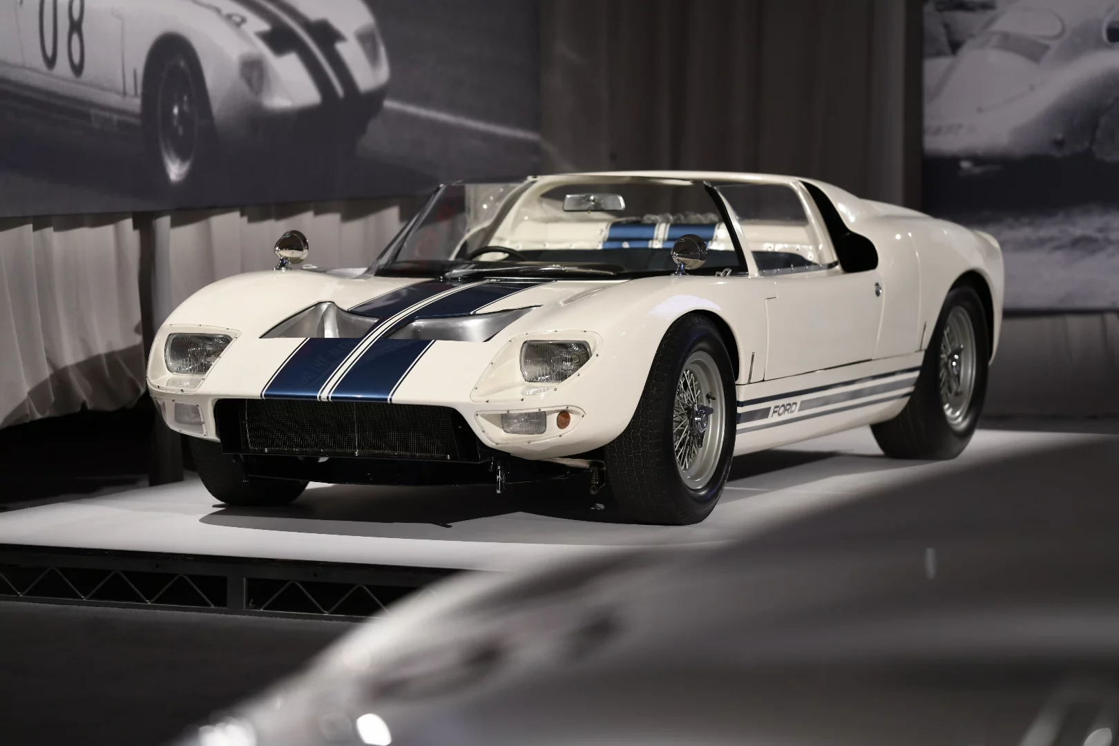 1965 Ford GT40 Roadster Prototype