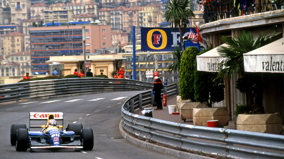 In Nigel Mansell's hands, the Williams-Renault was always at the front of the field. He won the first five races of the 1992 season, then in Monaco, he took his sixth consecutive pole position, ultimately finishing second, directly behind Monaco specialist Senna. In the seventh and last race in this car, he tangled with Senna while contesting the lead and was shunted into the gravel.