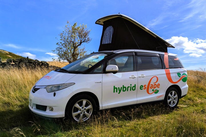 An old/new camper creation from Campervan Co, the all-new Eco Escape is based on a third-gen Toyota Estima Hybrid from Japan (MY2006 to 2013)