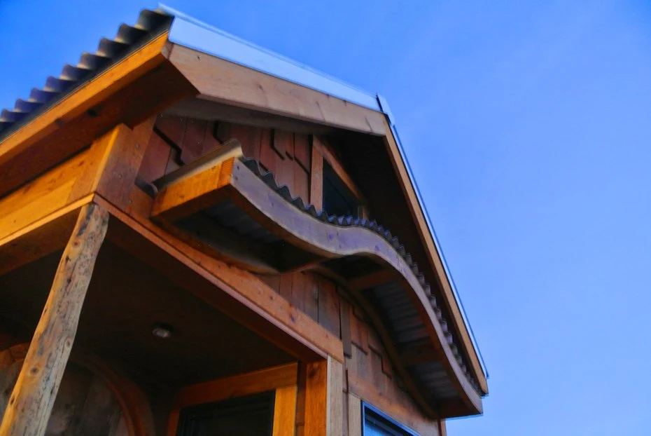 The Custom 30 Foot House features 18 sq m (197 sq ft) of usable floorspace on the ground floor and around 9.2 s q m (100 sq ft) of loft space