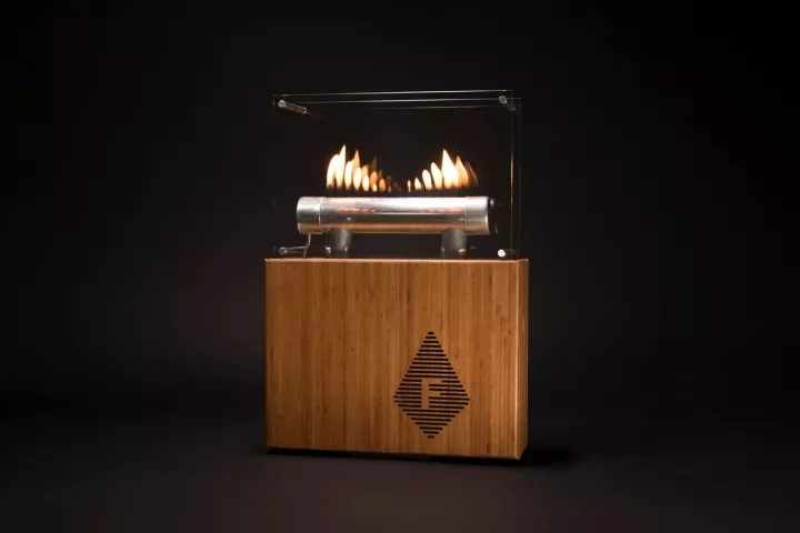 Designer Tyrone Hazen has developed a Bluetooth speaker called the Fireside Audiobox, which pulses fire to the beat of your music