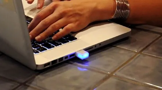 The blink(1) is a programmable LED indicator light, that plugs into a computer's USB port