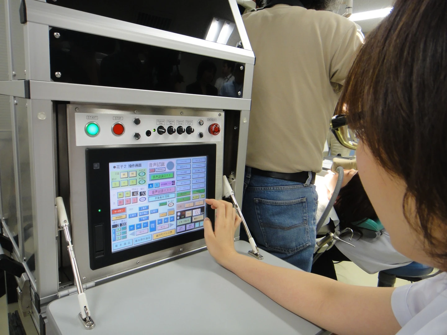 Showa University from Tokyo has presented a highly realistic robotic dental patient Showa Hanako 2 (Photo: DigInfo).