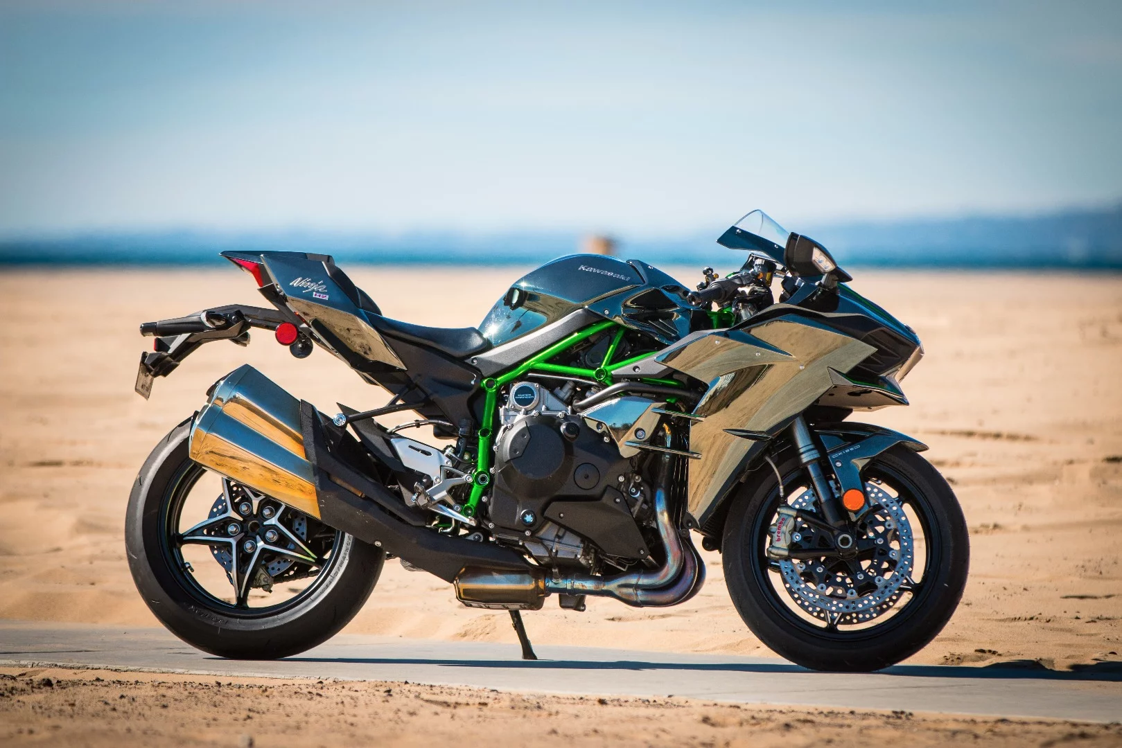 Kawasaki H2: a glorious thing to look at, and even more stunning to twist the throttle on