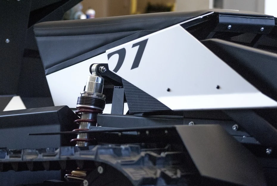 Suspension close-up