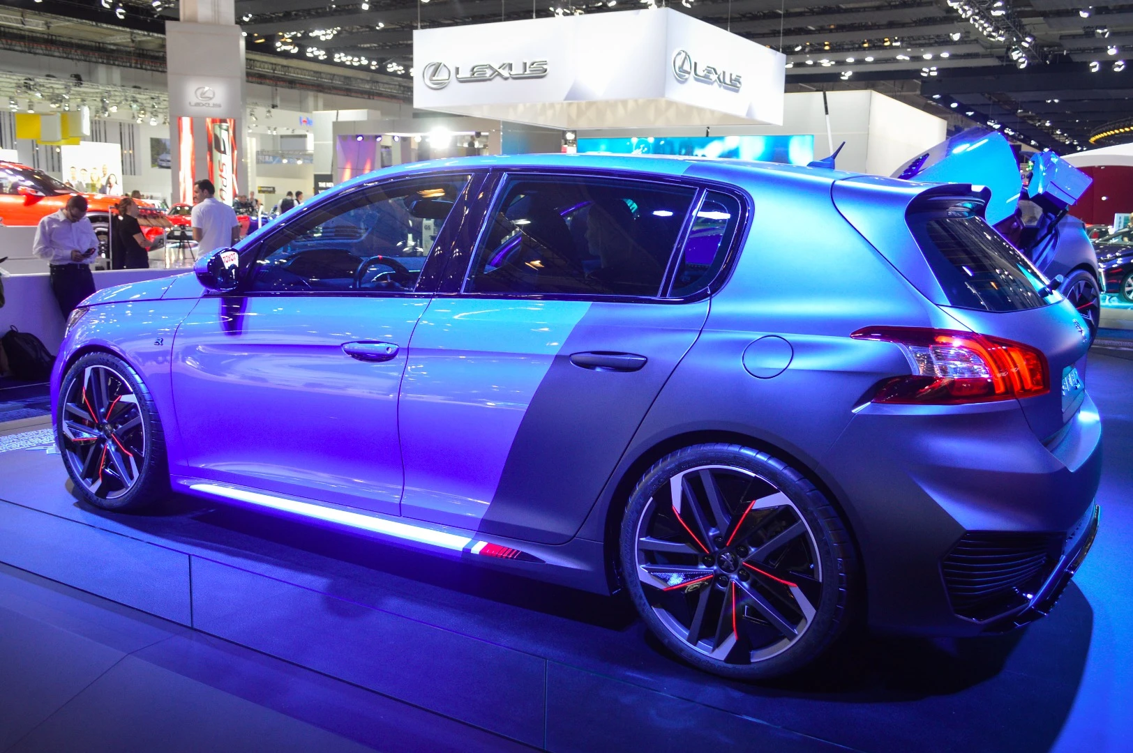 Peugeot 308 R Hybrid