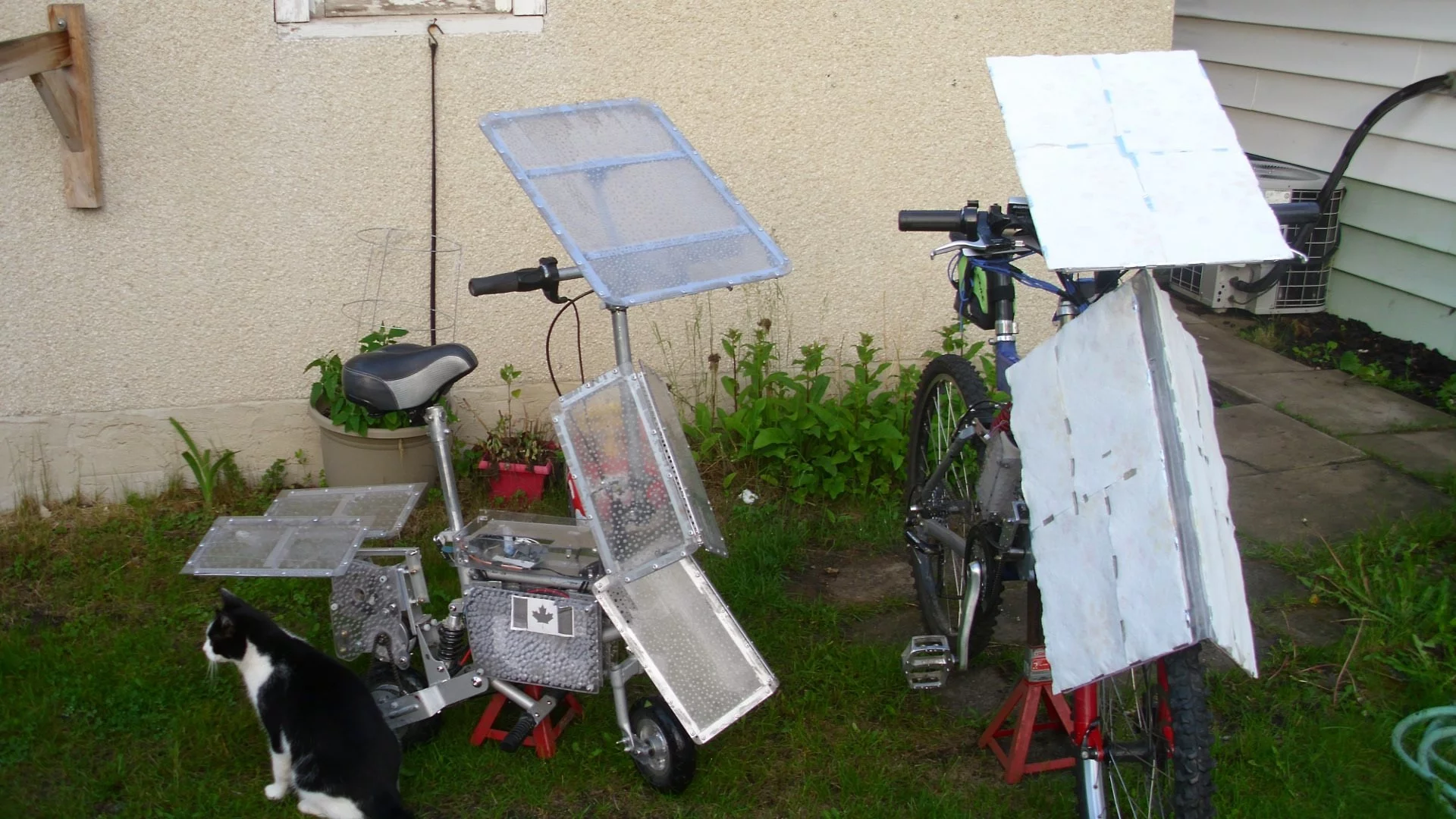 The Solar Cross (right), with its predecessor, the KPV (left) (Photo: Terry Hope)