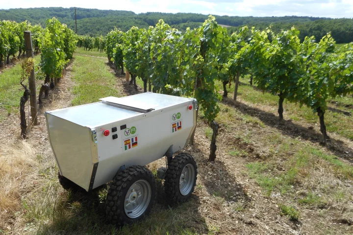 The current VineRobot prototype