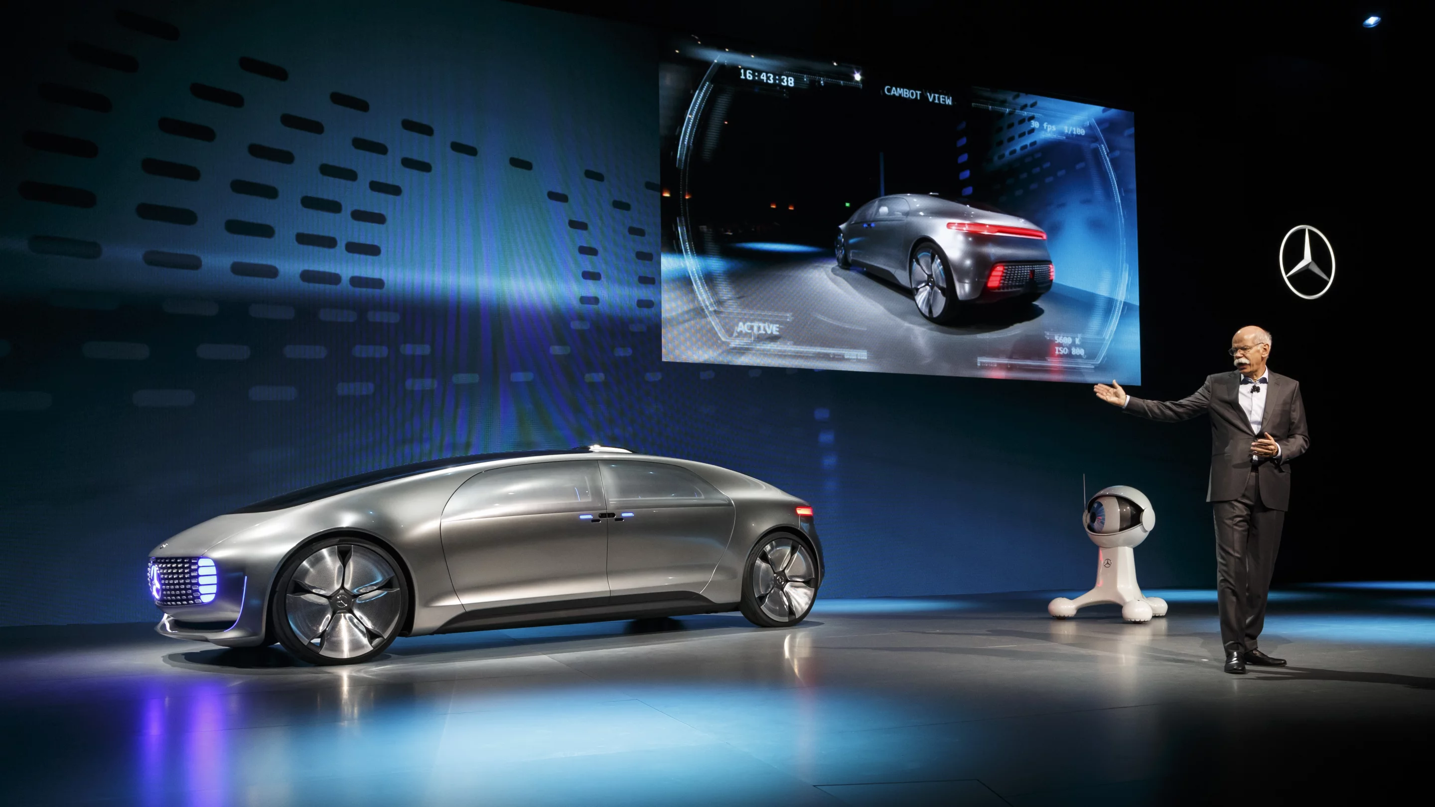 Mercedes reveals the F 015 concept at CES 2015