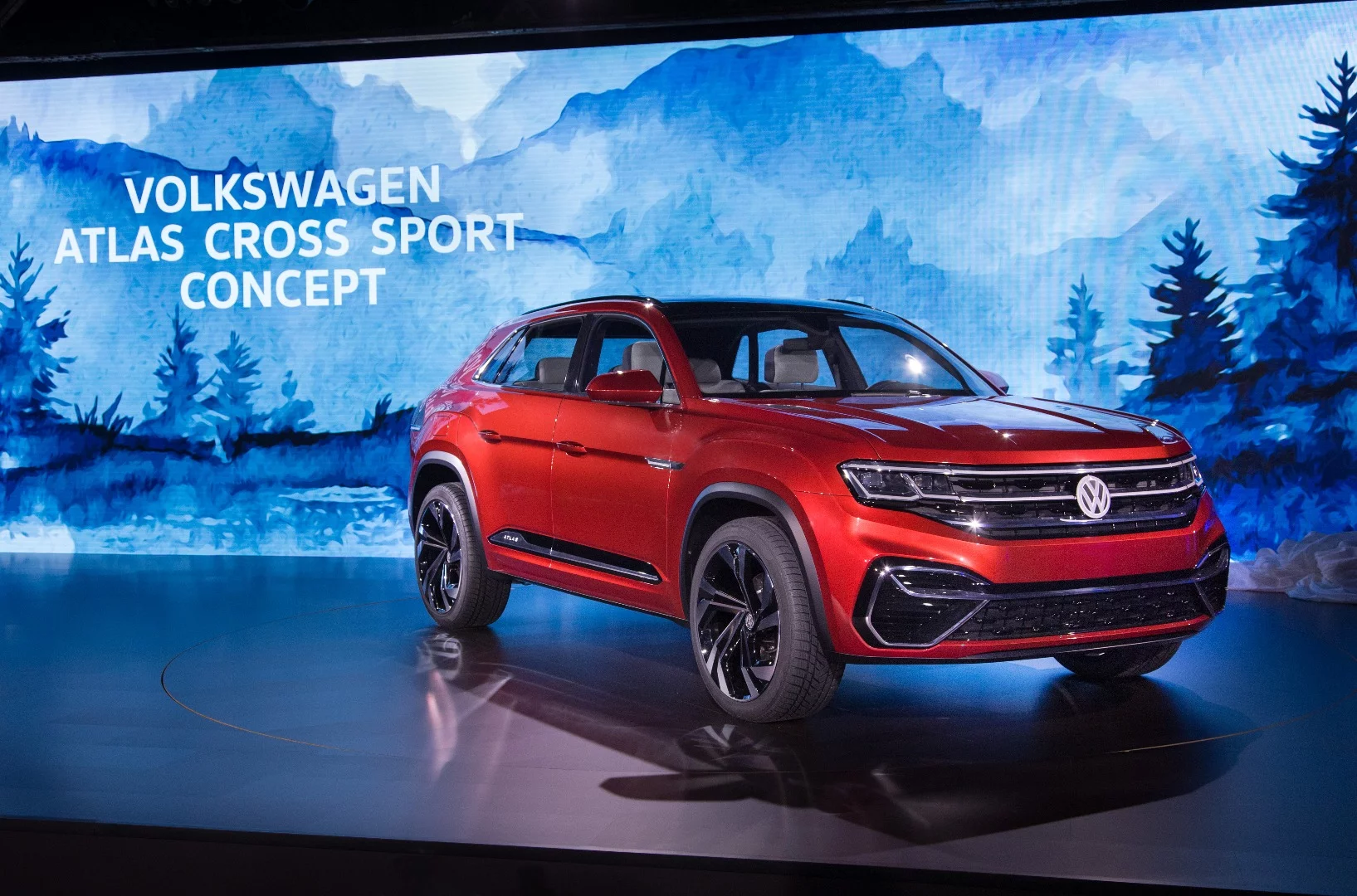 VW debuted the Atlas Cross Sport concept at the New York Auto Show