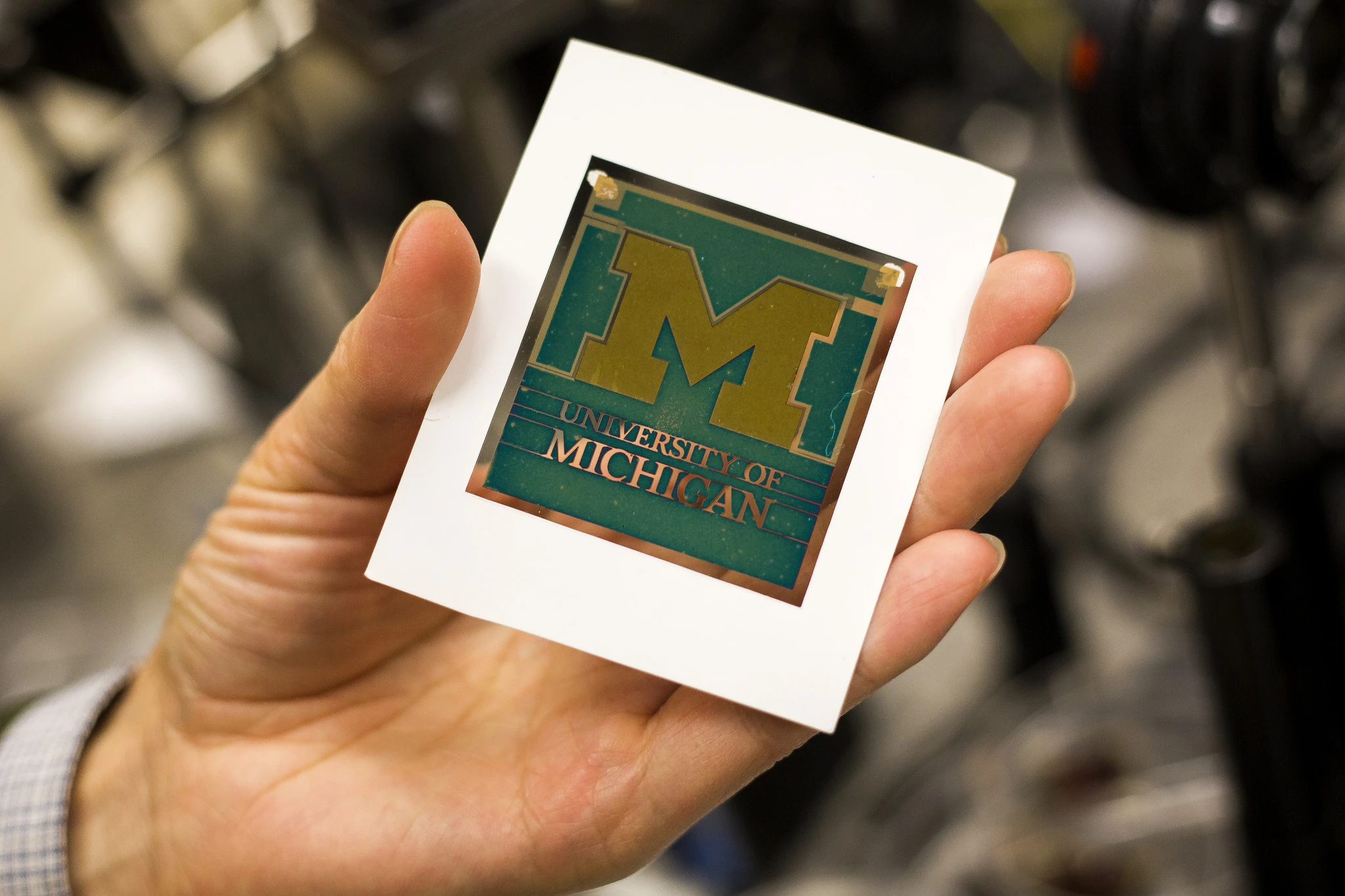 A colored solar cell that is reflective, rather than transparent (Photo: Joseph Xu, Michigan Engineering Communications & Marketing)