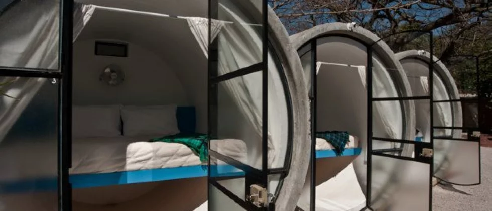 Tubohotel in Mexico houses rooms created from recycled concrete tubes (Image: Luis Gordoa/T3arc)