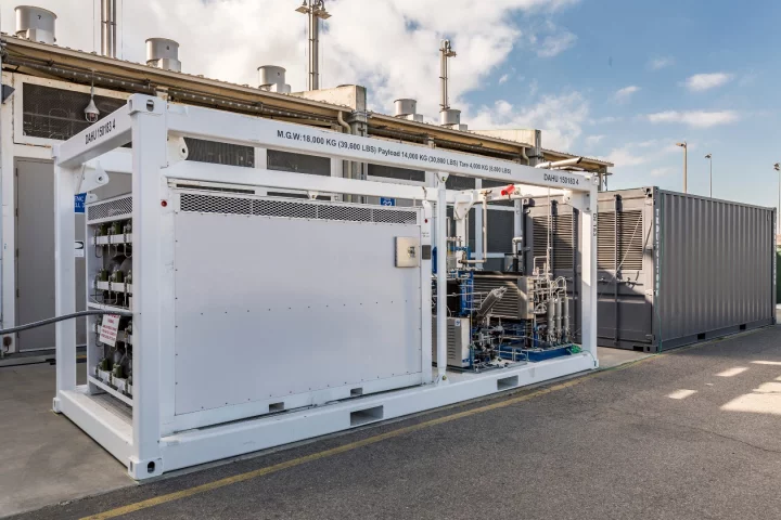 Boeing's reversible solid oxide fuel cell system in operation in Huntington Beach, California