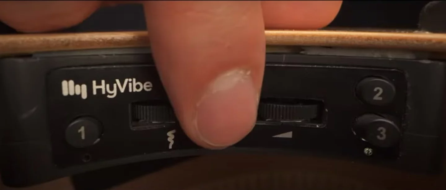 The interface used to control effects is mounted under the top of the acoustic body, flush with the soundhole
