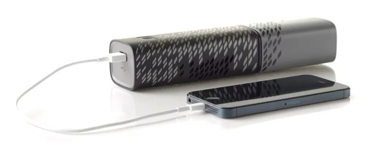 An iPhone and the Upp fuel cell charger