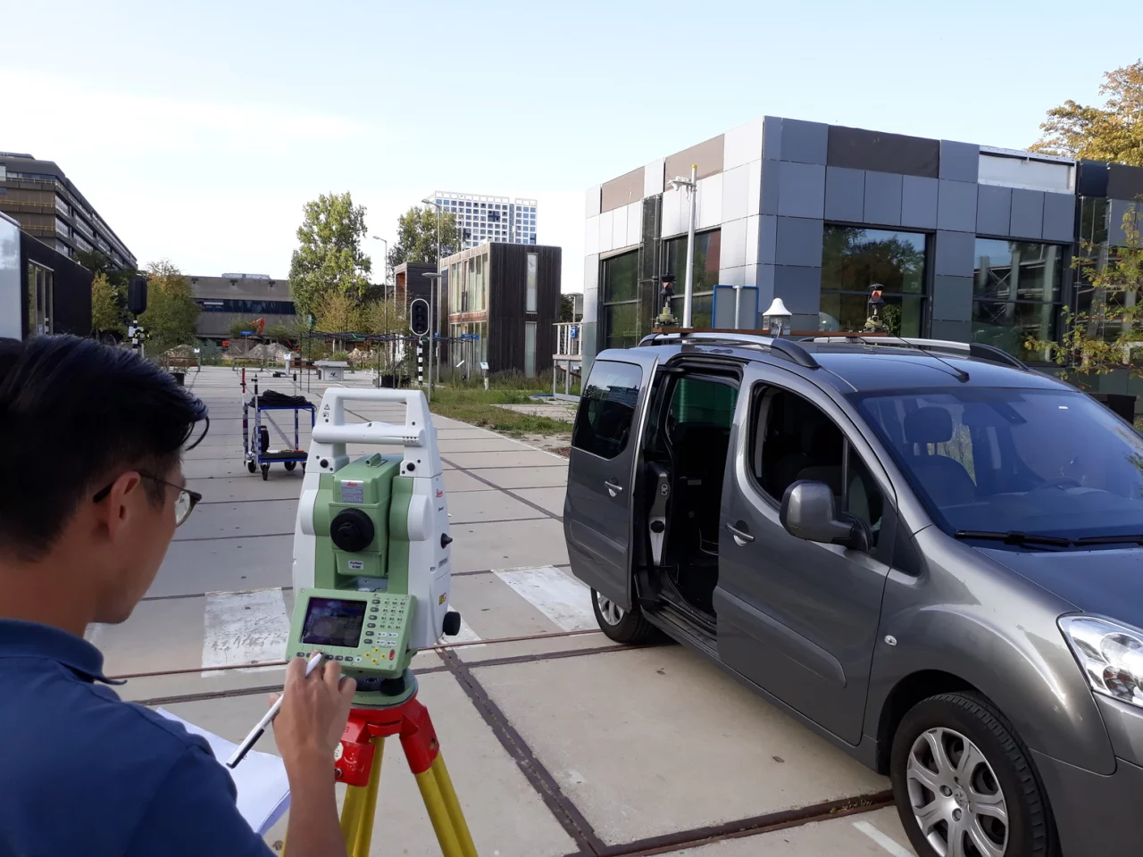 The SuperGPS prototype being tested on the TU Delft campus