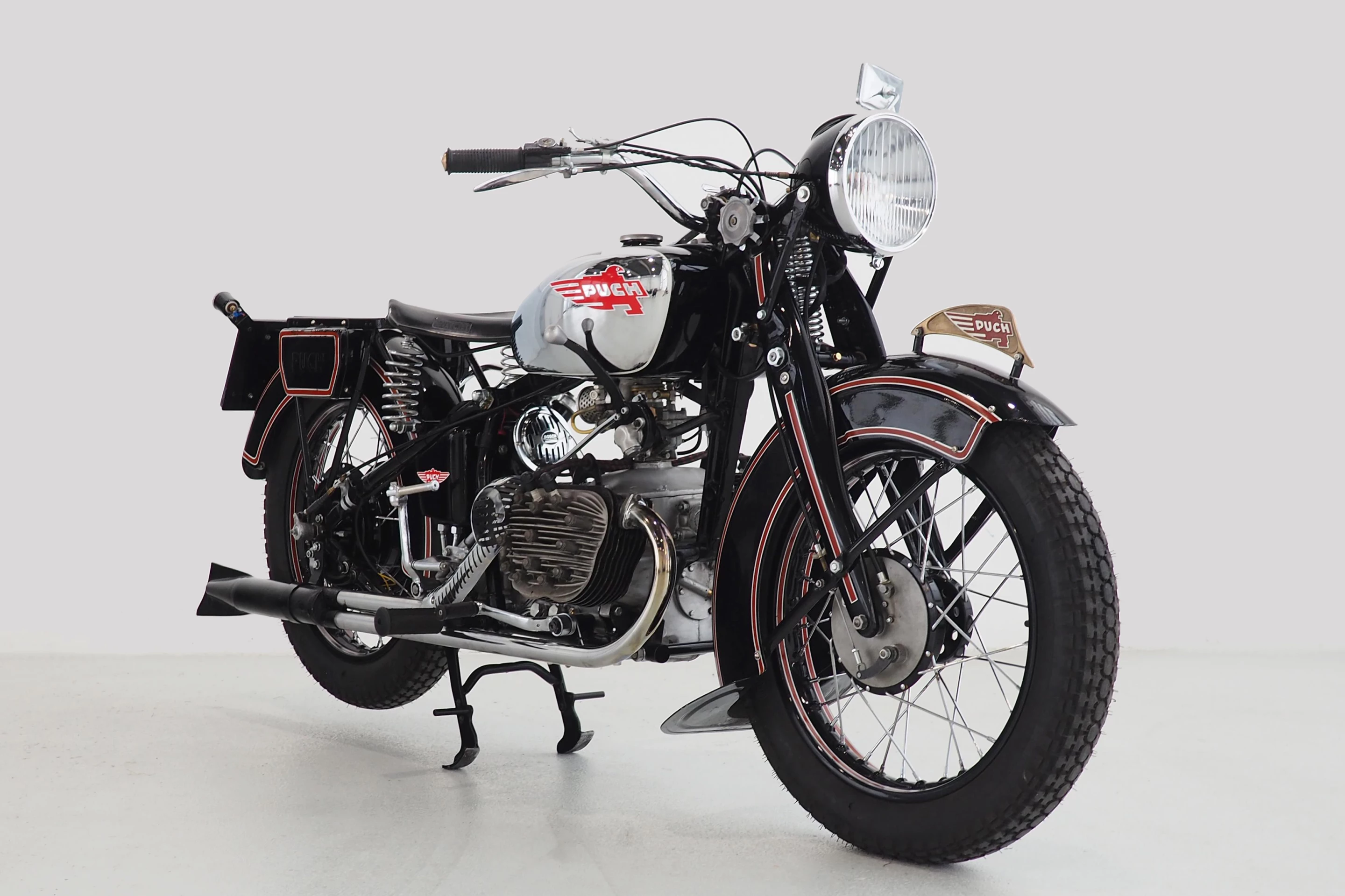 1937 Puch 800 | Dorotheum Auctions, Vienna | Sold 17 October, 2020 | EUR 103,500 (US$121,300) | Estimate: EUR 90,000 to EUR 120,000 (USD$110,000 to $140,000)