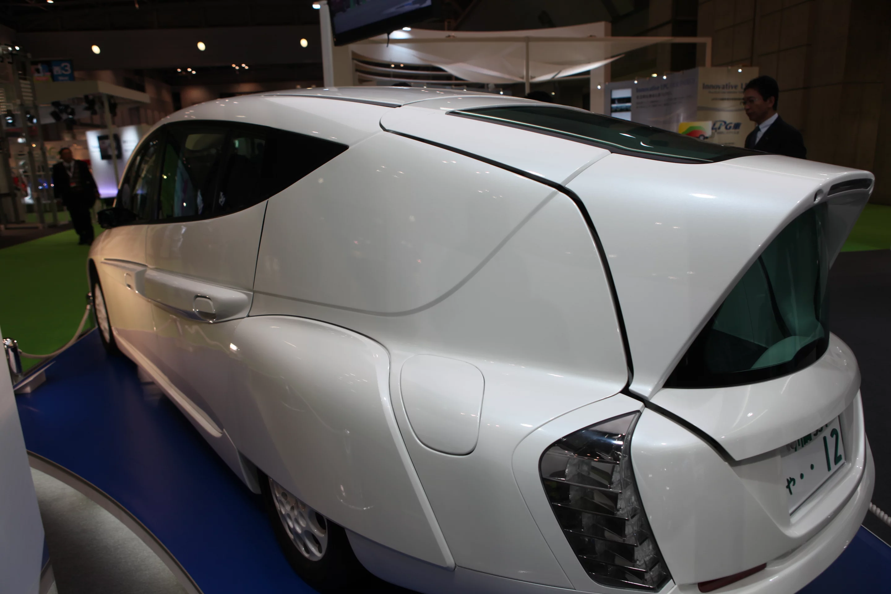 The prototype SIM-LEI electric car