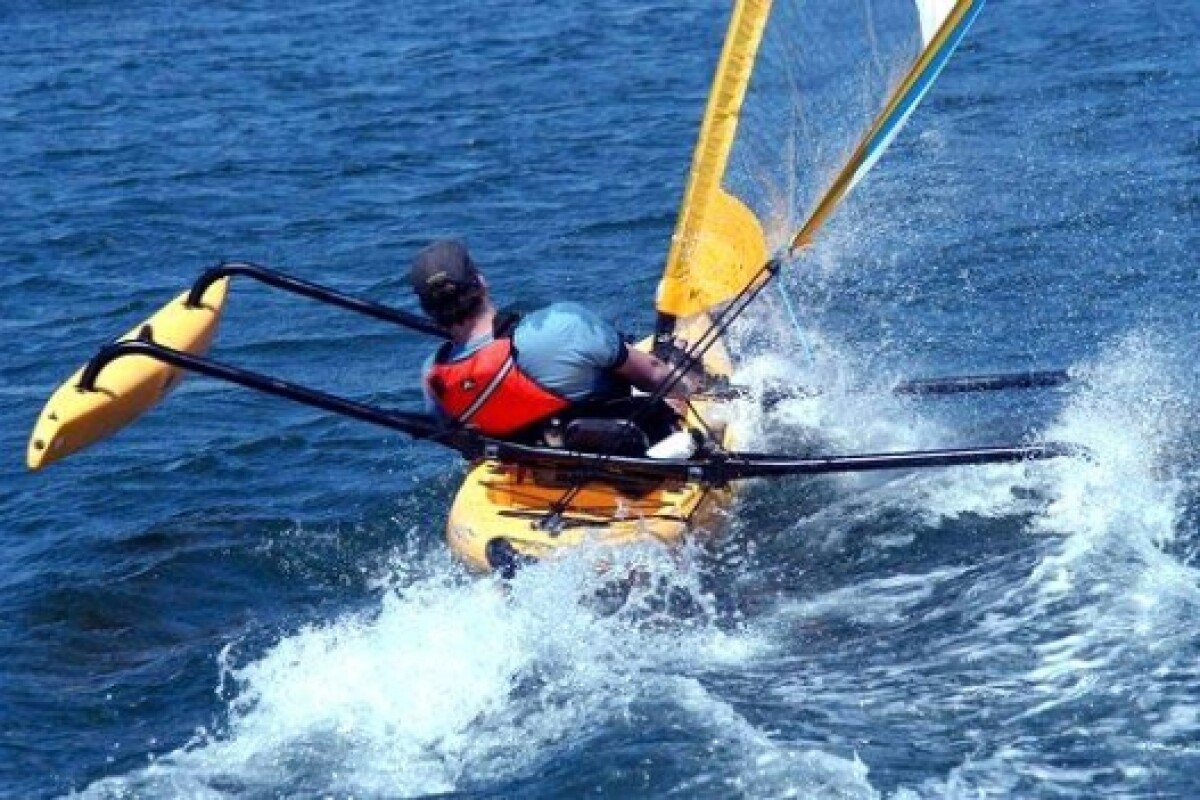 Hobie Sailyak Trimaran Offers Unique Sail Pedal Combination