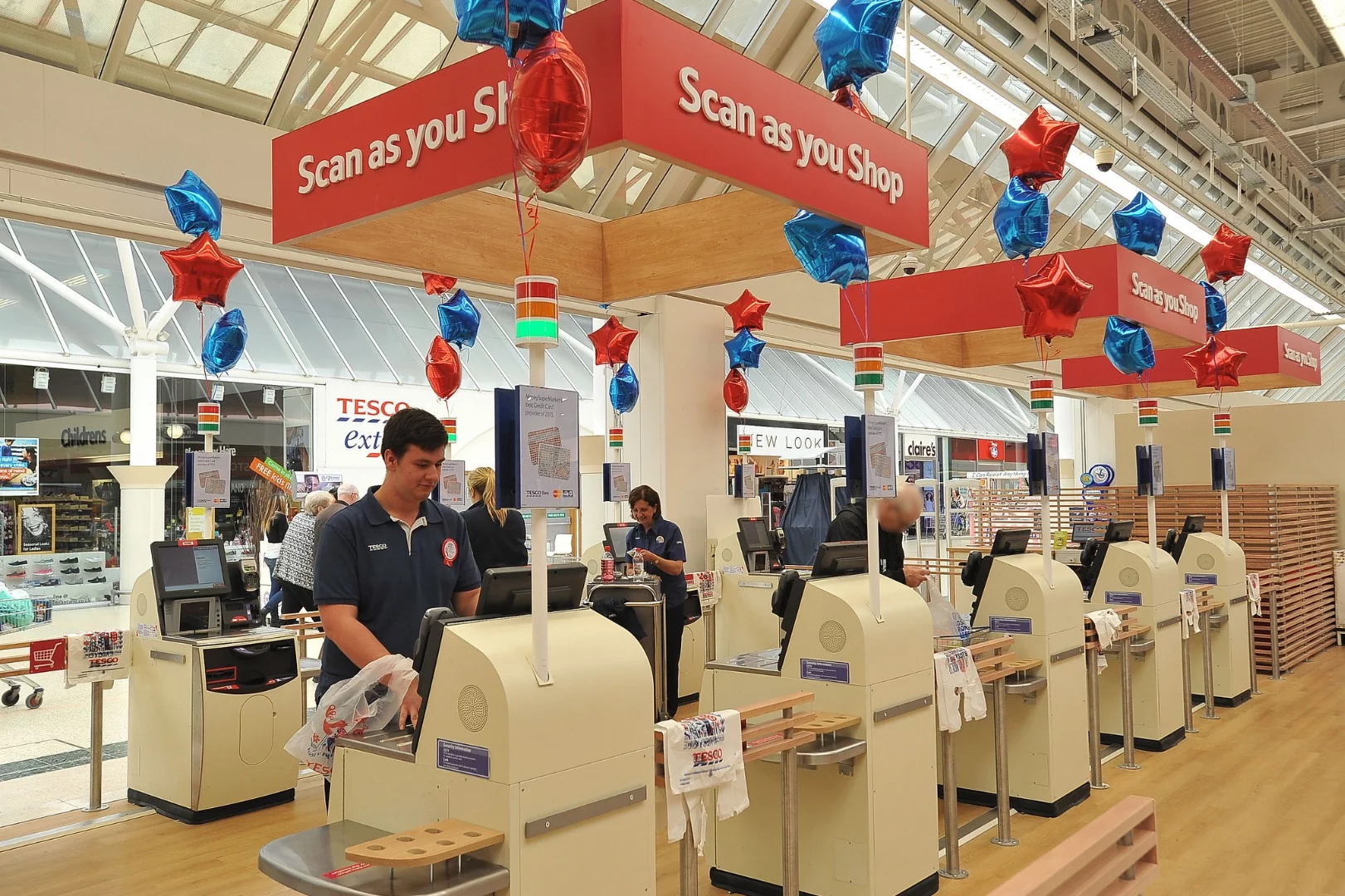 UK supermarket Tesco is making its self-service checkout voice and phrases "friendlier, more helpful and less talkative"