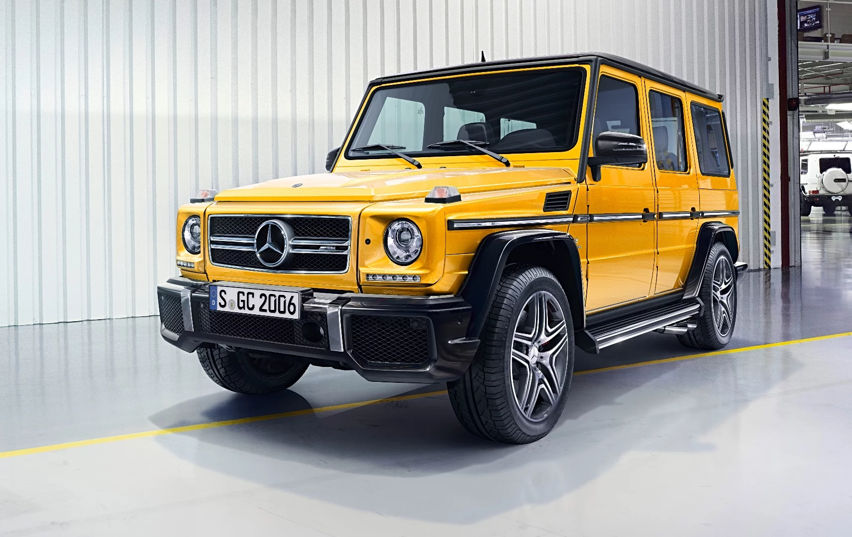 G-Class with AMG solar beam/obsidian black color package