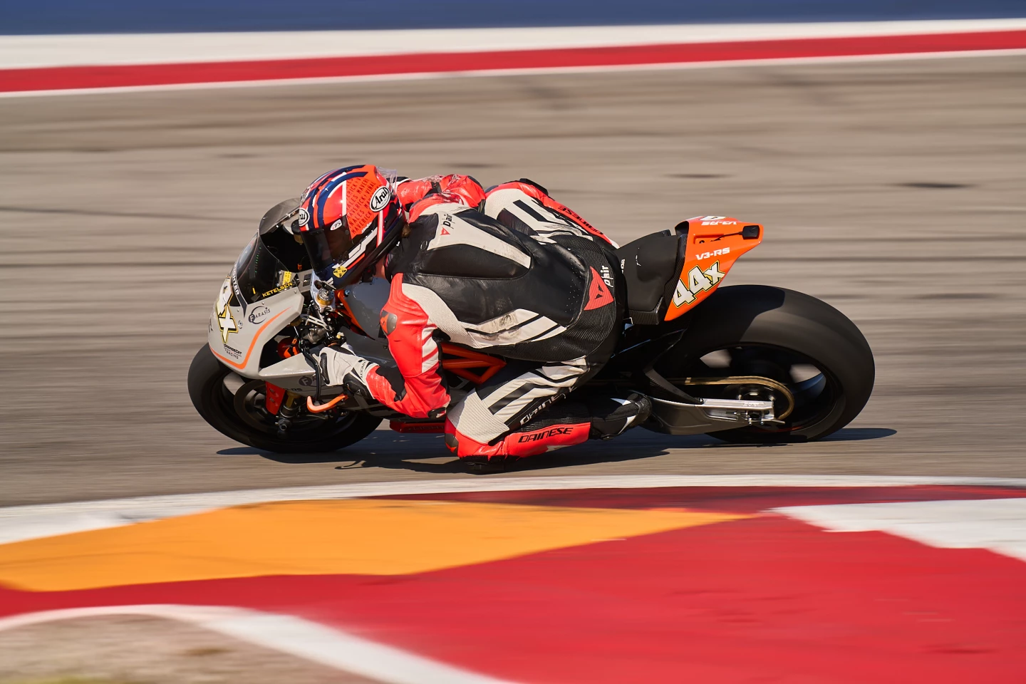 Lightfighter V3-RS at the slowest point of the turn at COTA