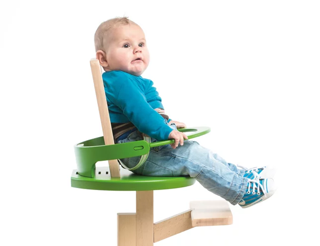 Froc features a safety belt to keep tots secure