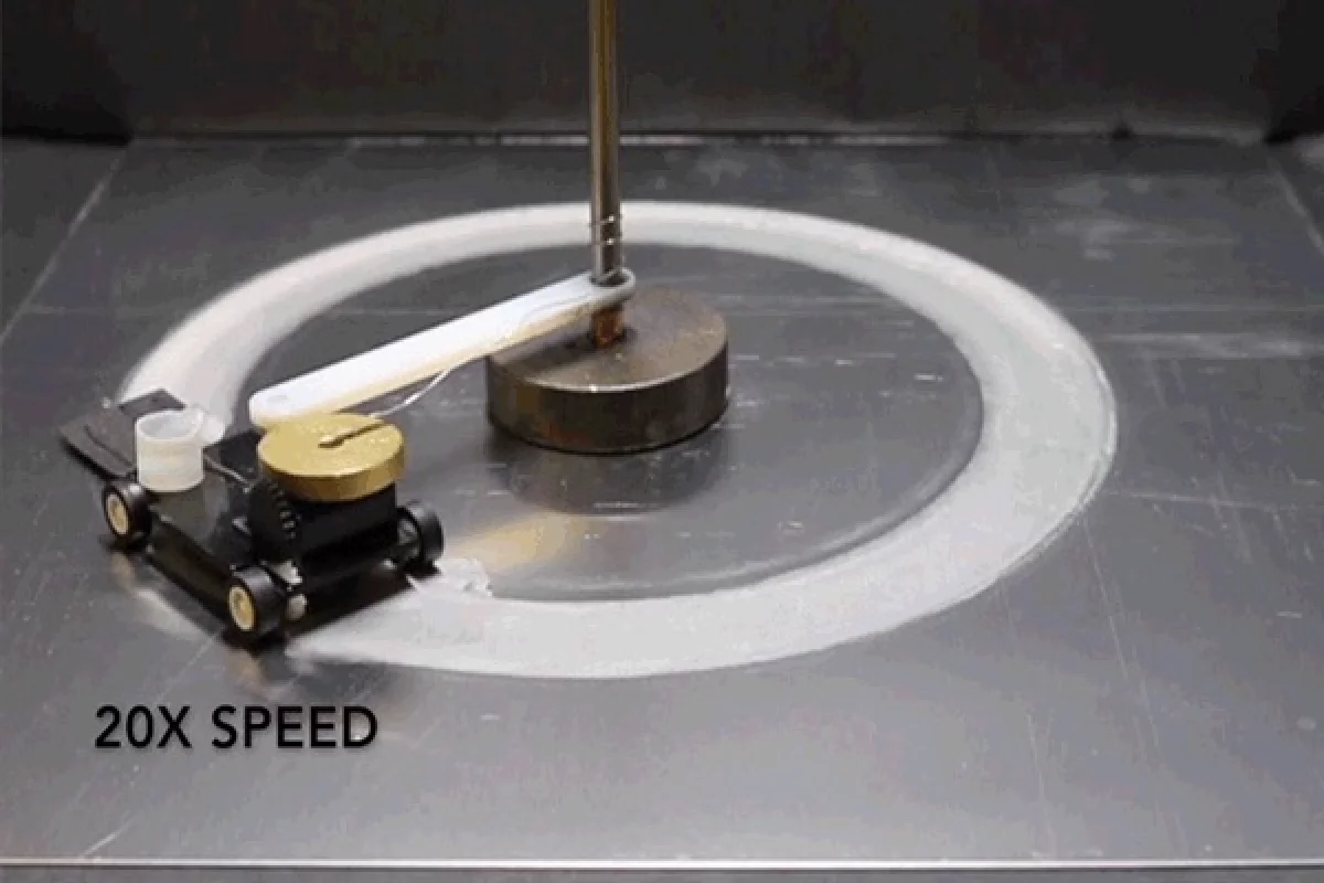 A new metal-air scavenger robot can take energy from metal surfaces underneath it
