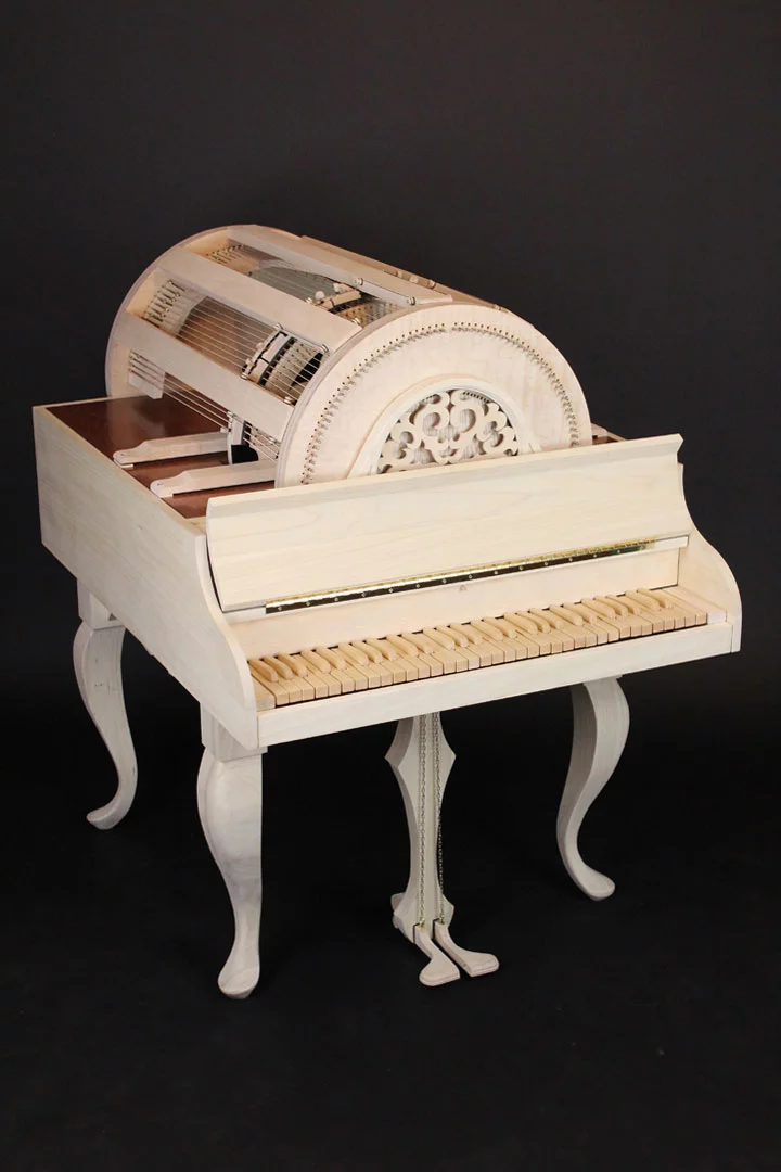 The Wheelharp is available with a linear keyboard