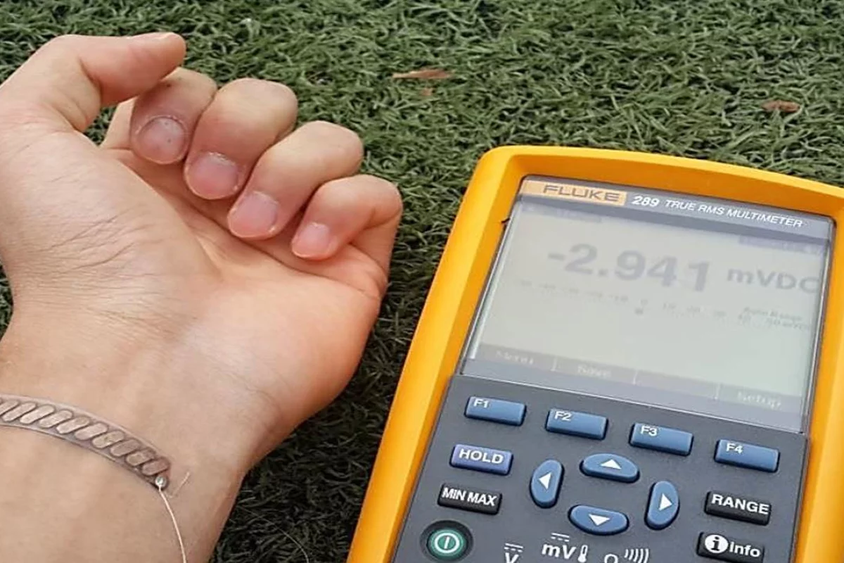 KAIST's device can generate electricity from bodily heat (Image: KAIST)