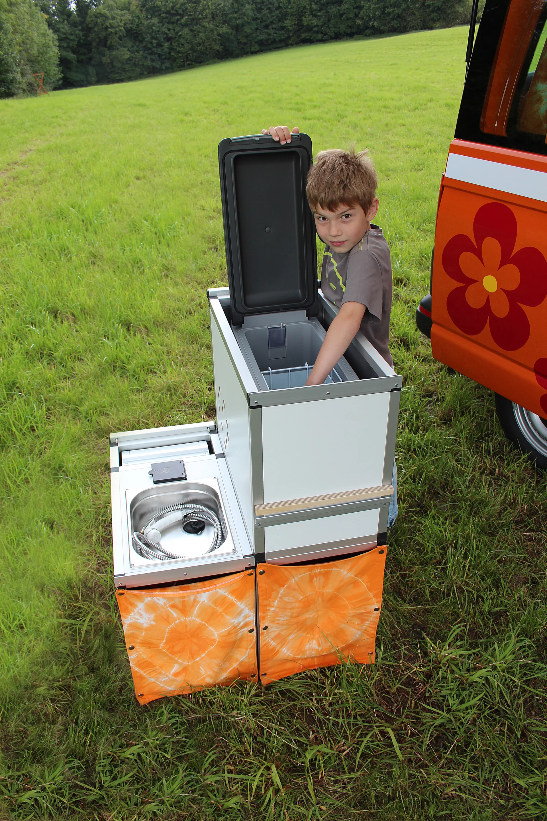 The Flow Camper includes a 25L fridge