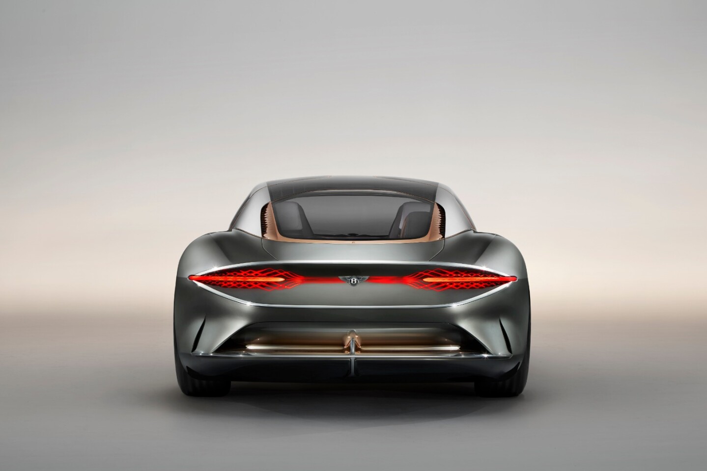 The rear fascia is extremely crisp